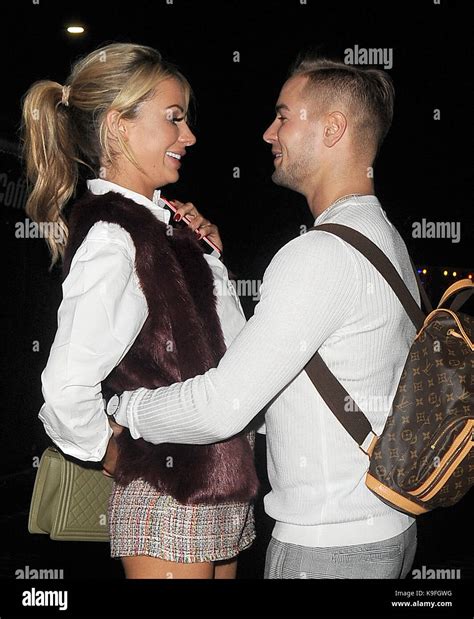Amp 39 Love Island Amp 39 Contestants Chris Hughes And Olivia Attwood Enjoy A